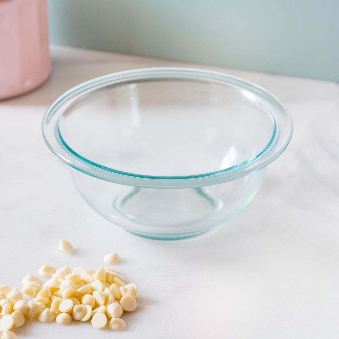 Pyrex® 1-quart Mixing Bowl - Image 2